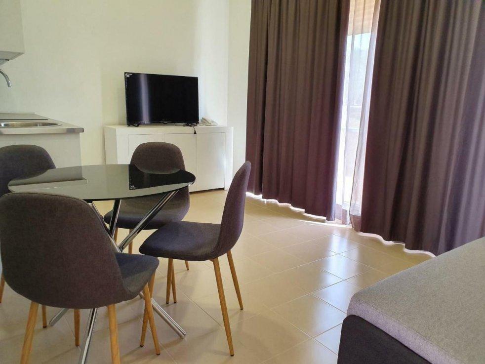 Hotel "Camino de Rabé"